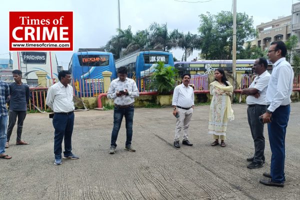 निगमायुक्त और जे.डी.ए. के सी.ई.ओ. ने किया आई.एस.बी.टी. का संयुक्त रूप से निरीक्षण