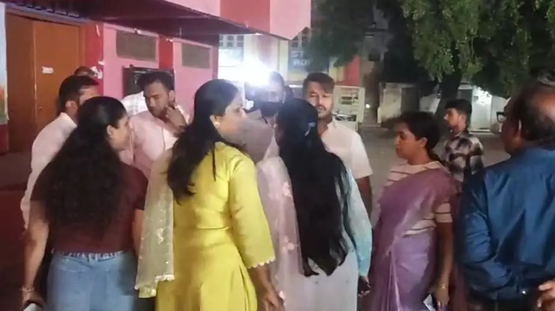 शालेम इंग्लिश स्कूल में सचिव से विवाद, नितिन लॉरेन्स, जयदीप राबिन्सन, राकेश जयराज, रूपिका लॉरेन्स सहित 14 लोगों के खिलाफ FIR दर्ज