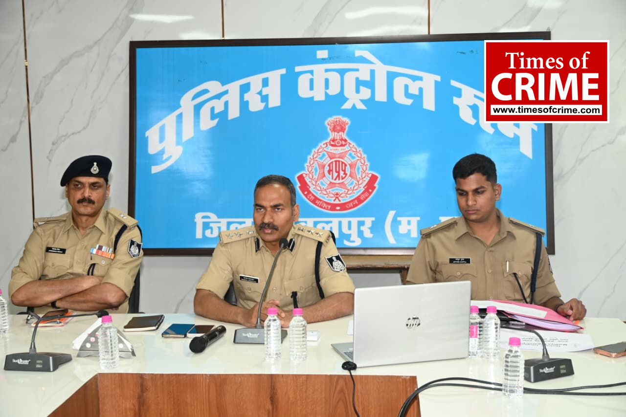 पुलिस अधीक्षक जबलपुर श्री सम्पत उपाध्याय ने ली अपराध समीक्षा बैठक, कार्यवाही के सम्बंध में दिये आवश्यक दिशा निर्देश